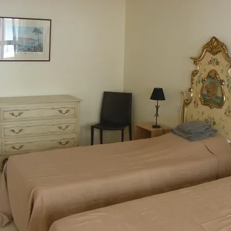Uraldia Saint-Jean-de-Luz